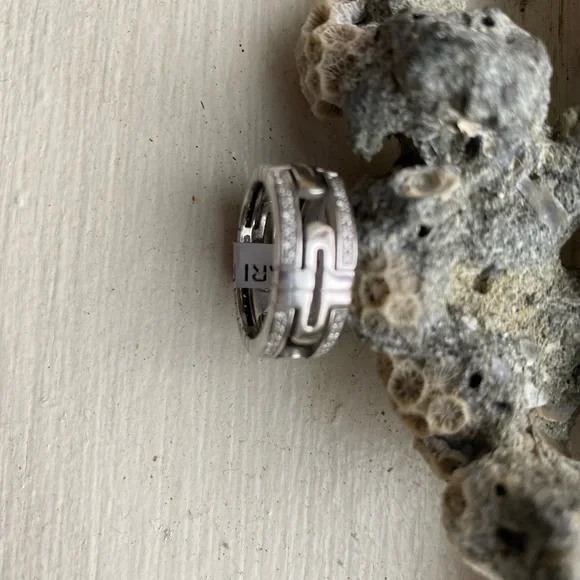 18k Gold Bvlgari Diamond Ring FIRM - Picture 9 of 12